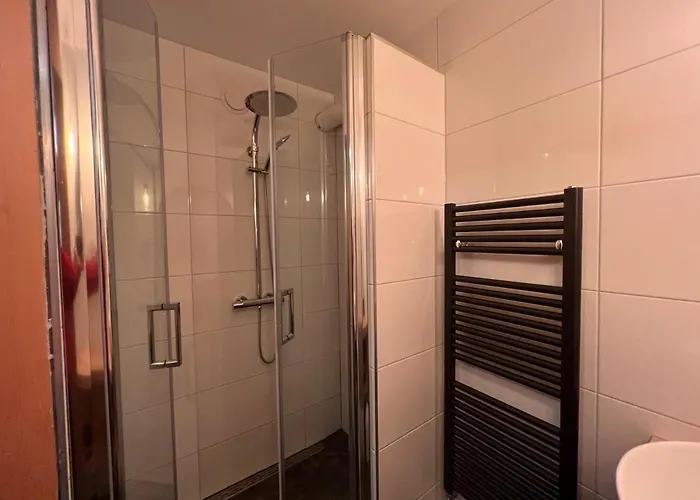 木屋 La Bosch, 7-persoons Luxe Eigen Woning Met Privetuin